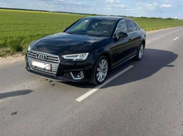Audi A4 B9, 2018, пробег 95000 км
