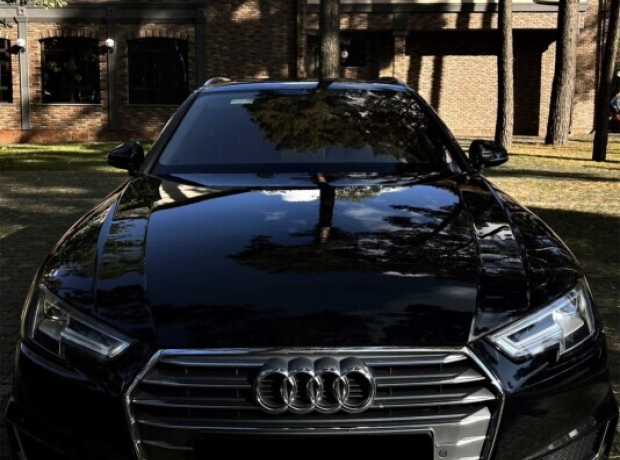 Audi A4 B9, 2019, пробег 215000 км Audi A4 B9, 2019, пробег 215000 км
