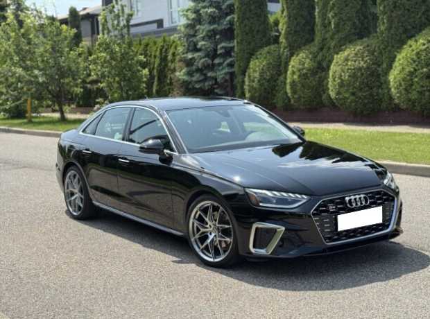 Audi A4 B9  Рестайлинг, 2020, пробег 30000 км