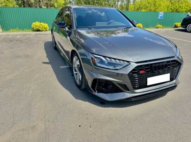 Audi A4 B9  Рестайлинг, 2021, пробег 36000 км