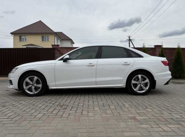 Audi A4 B9  Рестайлинг, 2021, пробег 59000 км