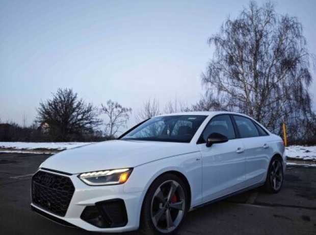 Audi A4 B9  Рестайлинг, 2022, пробег 41000 км