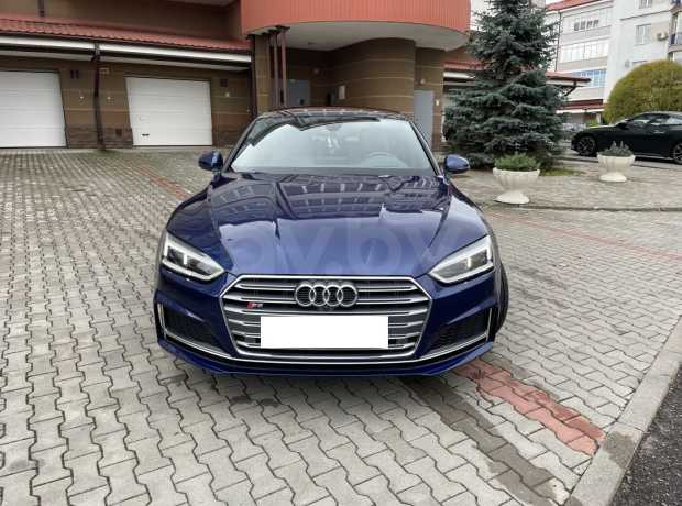 Audi A5 F5