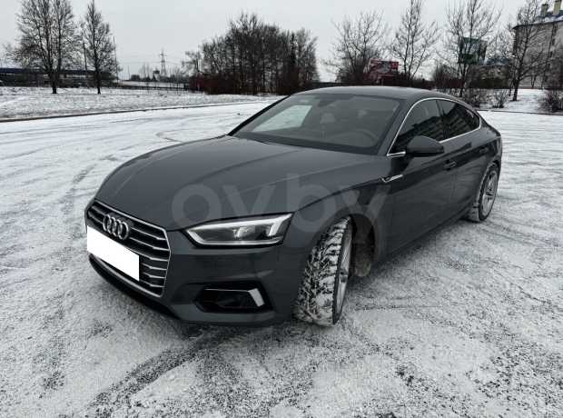 Audi A5 F5