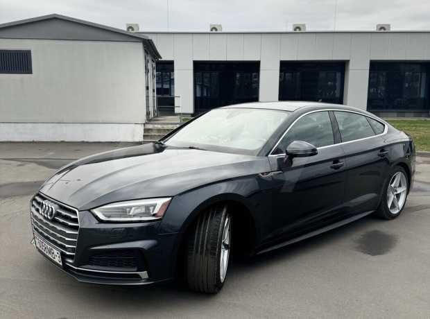Audi A5 F5