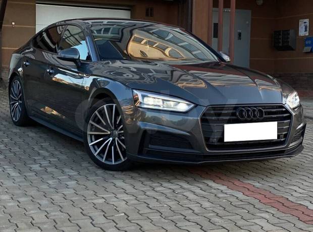 Audi A5 F5