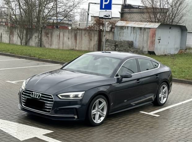 Audi A5 F5