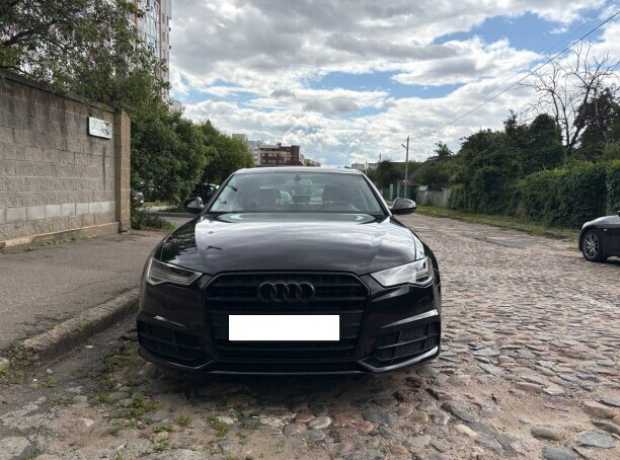 Audi A6 C7  Рестайлинг, 2015, пробег 138000 км