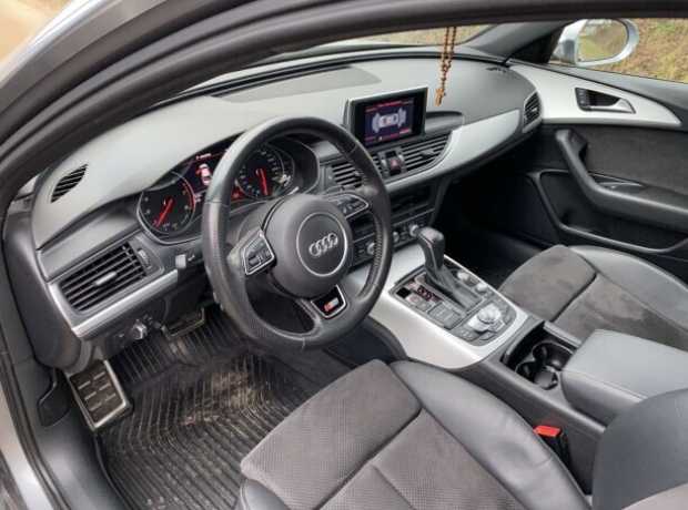 Audi A6 C7  Рестайлинг, 2015, пробег 147000 км
