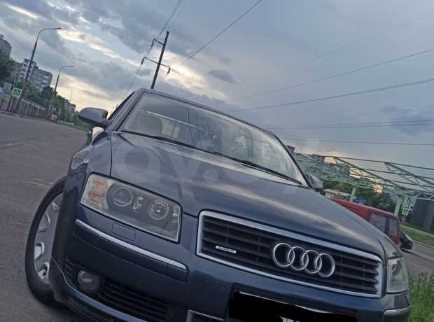 Audi A8 D3