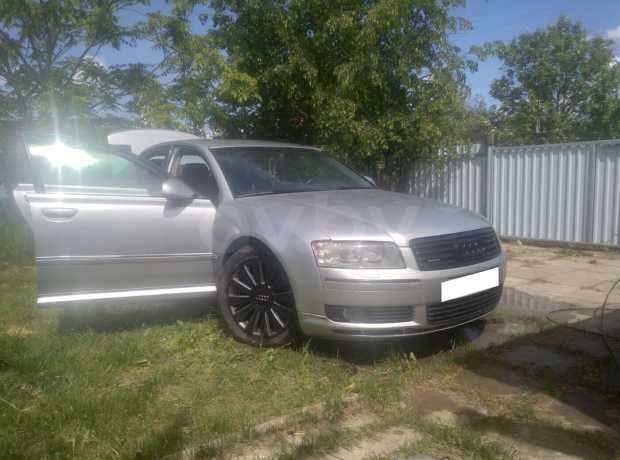 Audi A8 D3