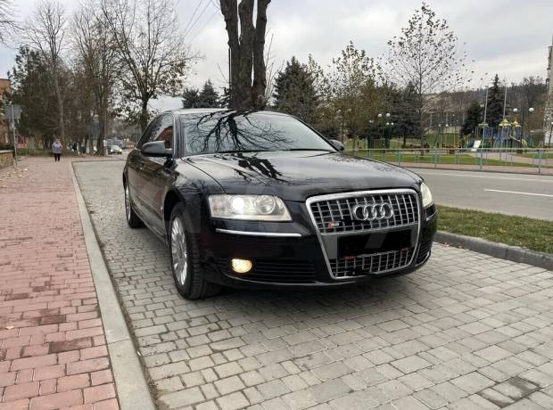 Audi A8 D3