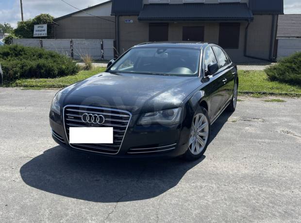 Audi A8 D4