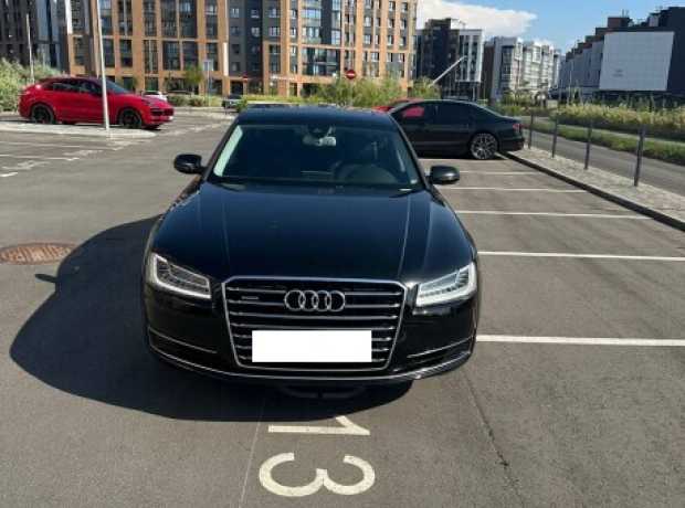 Audi A8 D4  Рестайлинг, 2014, пробег 281000 км