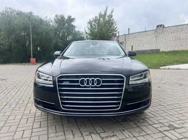 Audi A8 D4  Рестайлинг, 2015, пробег 113100 км