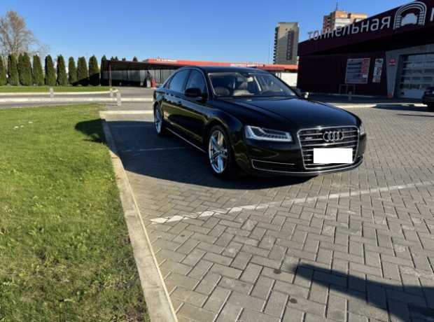 Audi A8 D4  Рестайлинг, 2015, пробег 217000 км