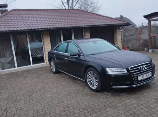Audi A8 D4  Рестайлинг, 2015, пробег 224000 км