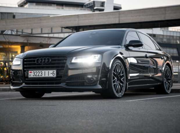 Audi A8 D4  Рестайлинг, 2015, пробег 240000 км