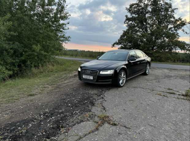 Audi A8 D4  Рестайлинг, 2015, пробег 430000 км