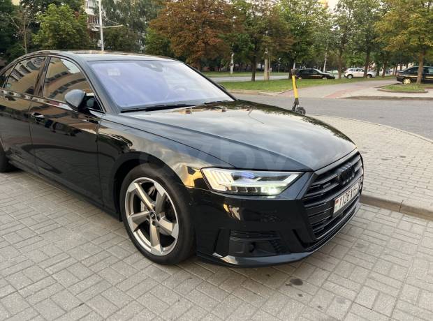 Audi A8 D5