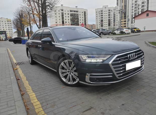 Audi A8 D5