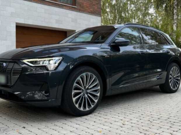 Audi e-tron , 2019, пробег 83400 км