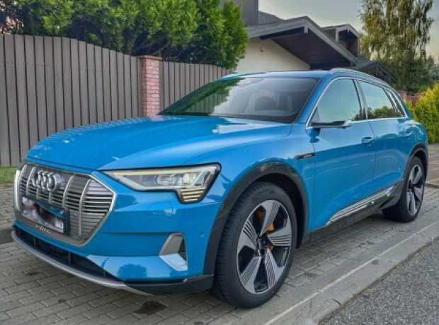 Audi e-tron , 2019, пробег 94000 км