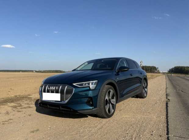 Audi e-tron , 2021, пробег 49000 км