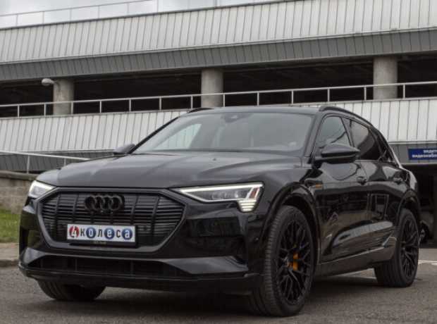 Audi e-tron , 2022, пробег 74491 км