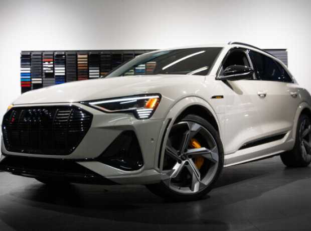 Audi e-tron S , 2022, пробег 32237 км
