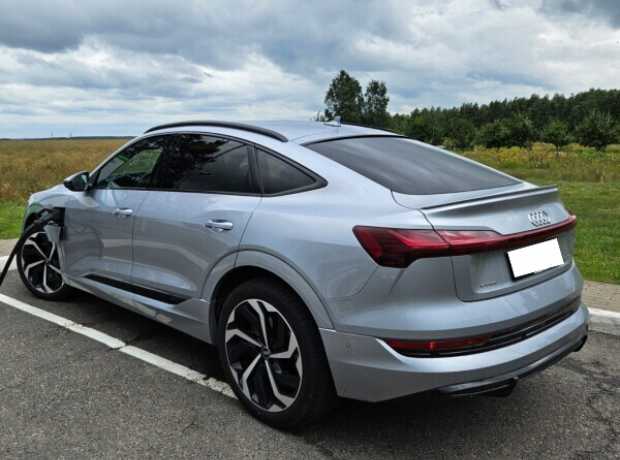 Audi e-tron Sportback , 2022, пробег 30000 км