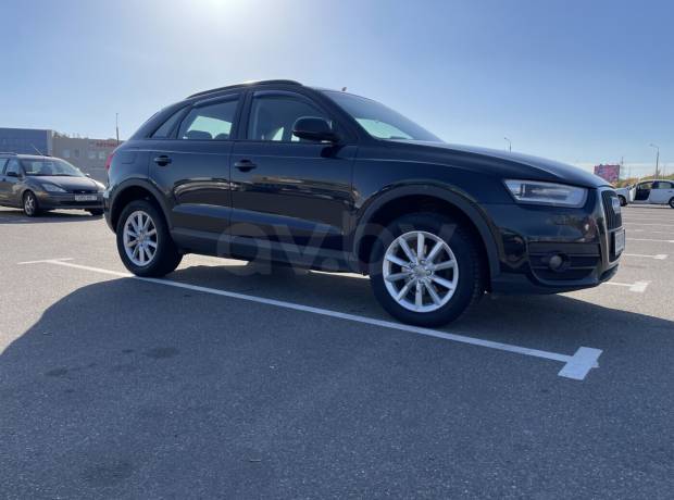 Audi Q3 8U