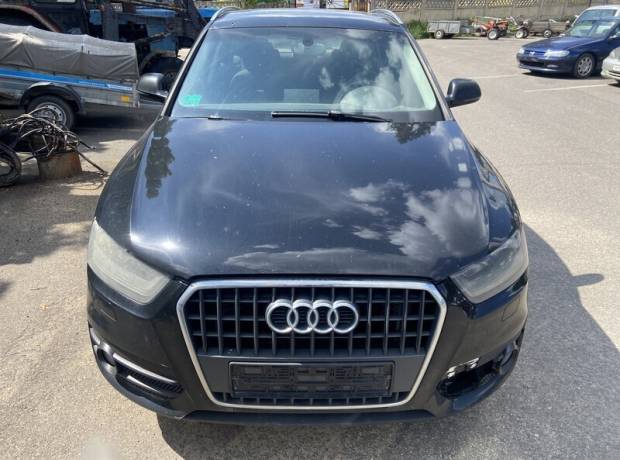 Audi Q3 8U