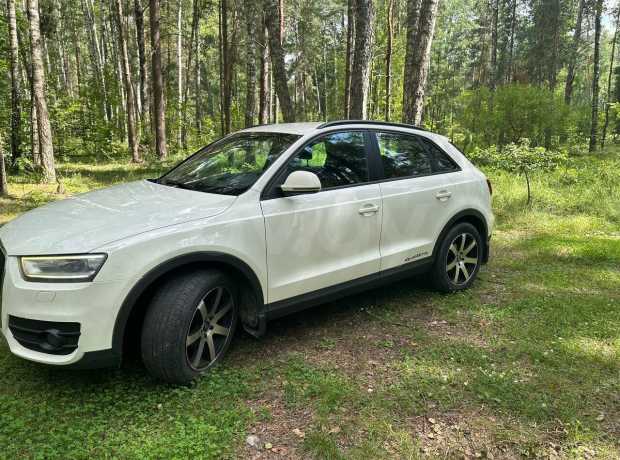 Audi Q3 8U