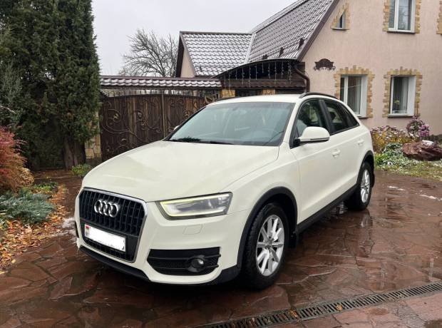 Audi Q3 8U