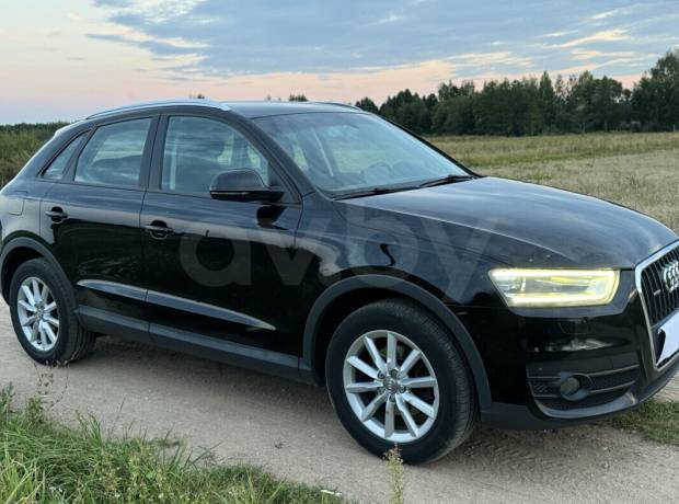 Audi Q3 8U