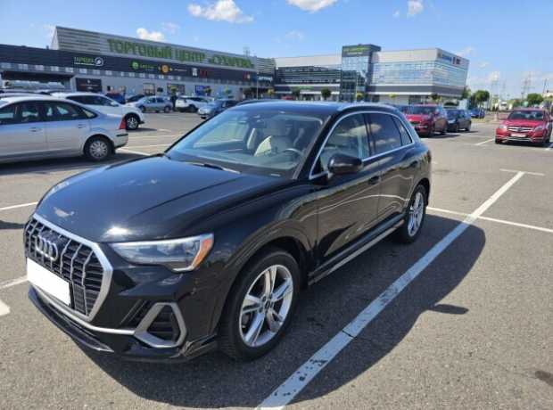Audi Q3 F3, 2021, пробег 40000 км