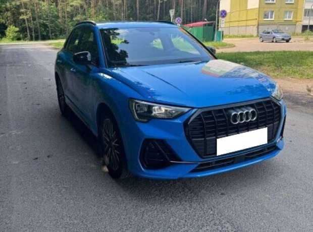 Audi Q3 F3