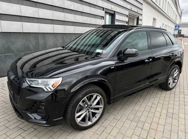 Audi Q3 F3
