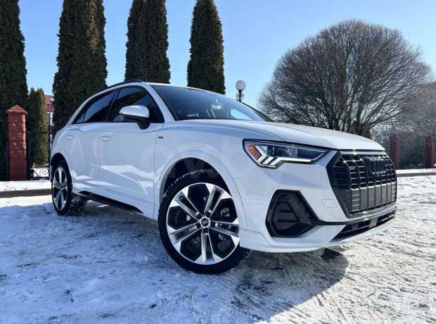 Audi Q3 F3