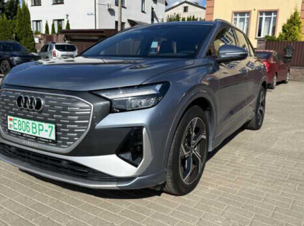 Audi Q4 e-tron , 2023, пробег 40000 км