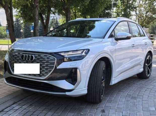 Audi Q4 e-tron , 2023, пробег 6600 км