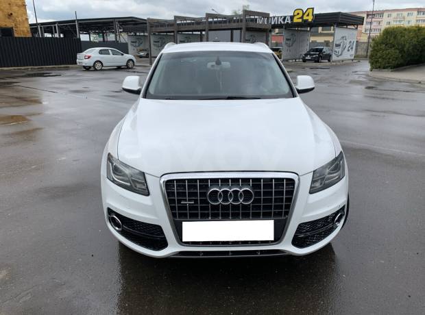 Audi Q5 8R