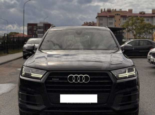 Audi Q7 4M