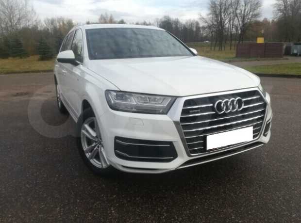 Audi Q7 4M