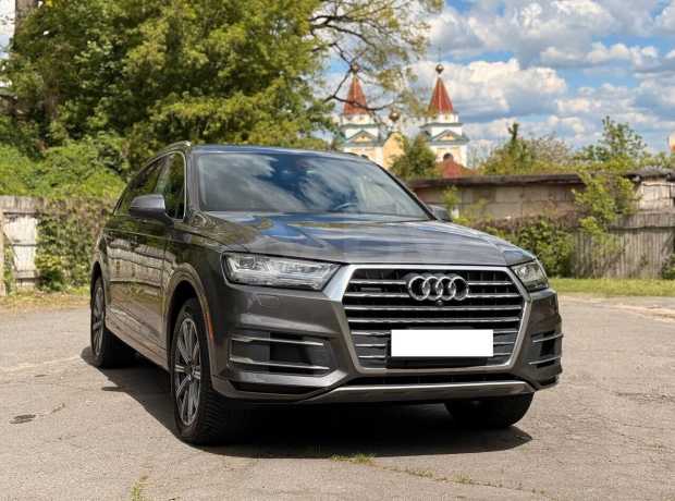 Audi Q7 4M
