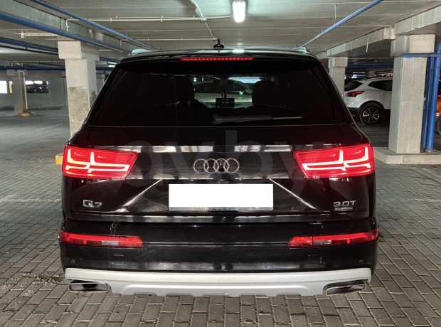 Audi Q7 4M