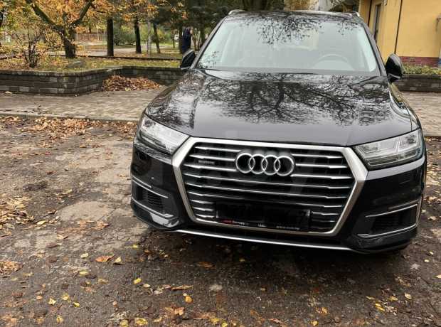 Audi Q7 4M