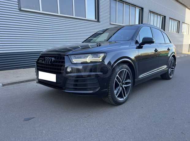 Audi Q7 4M