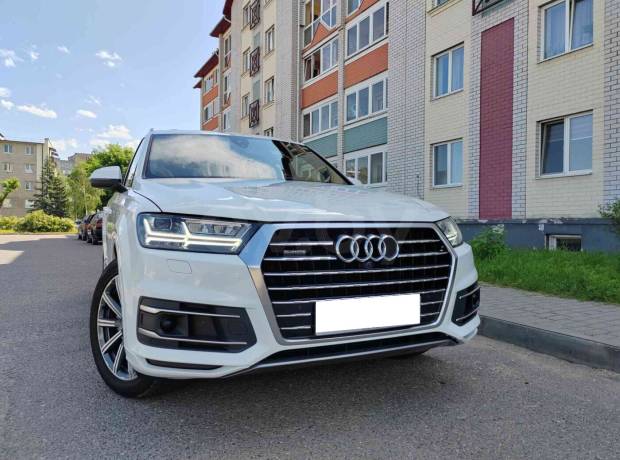 Audi Q7 4M